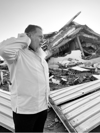 CHEFS STAND FOR PEACE ALL AROUND THE WORLD